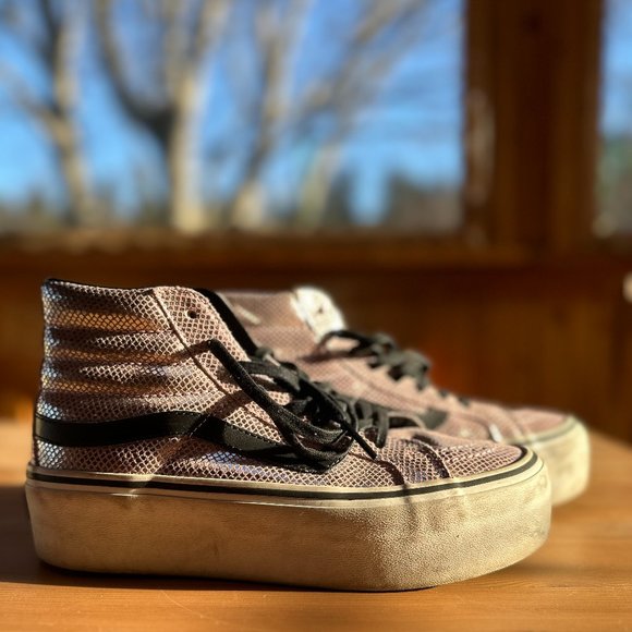 GORGEOUS VANS *Sample* Platform Shiny Pink Snakeskin Hi-Top Sneakers - Picture 1 of 6